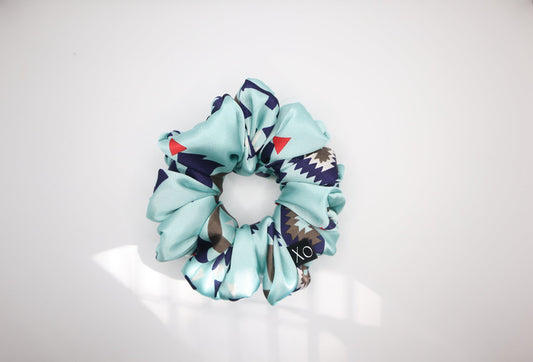 Kaya Oversized Scrunchie • Light Blue Turquoise Aztec Design ♡🏜️