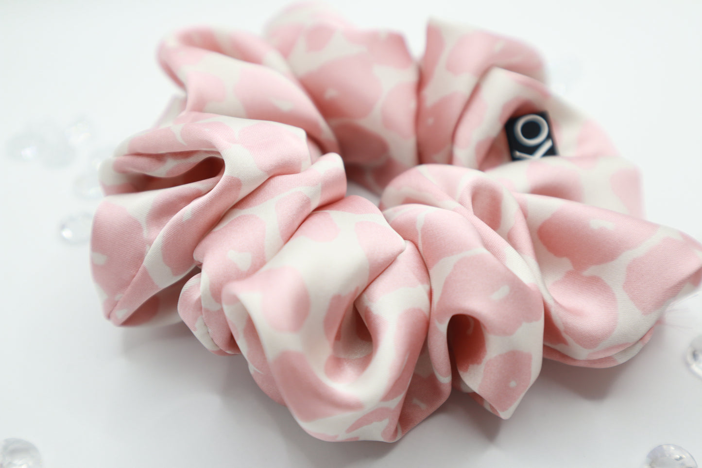 Daisy - Oversized Scrunchie Lightweight Satin Leopard Print in Light Pink 💕✨