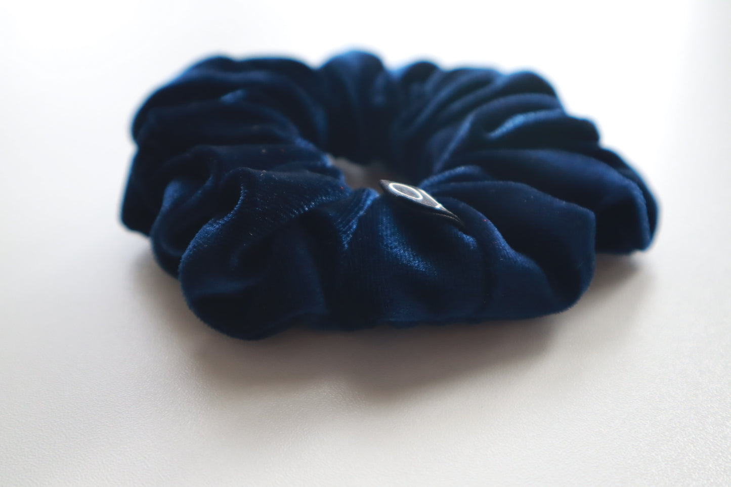 Navy – Navy Blue Velvet Scrunchie • Oversized or Mini ♡🖤