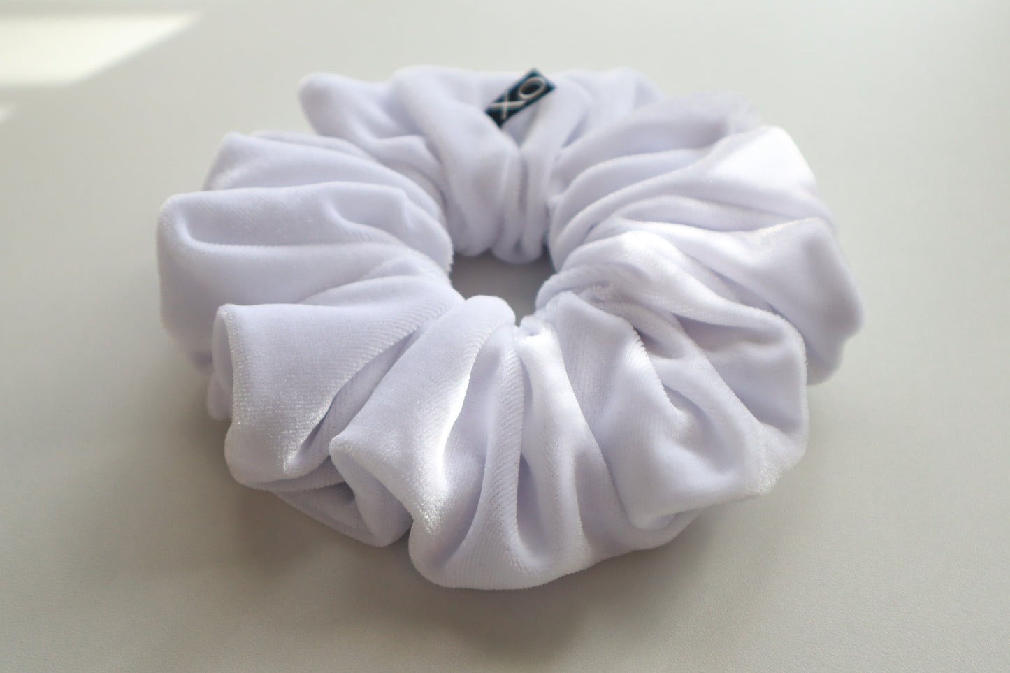 Bianca – White Velvet Scrunchie • Oversized or Mini Size • Velvet Noir Collection ♡🤍