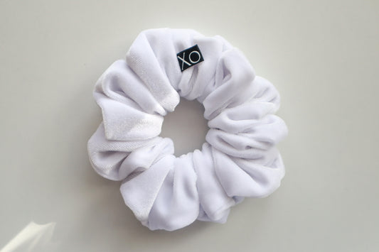 Bianca – White Velvet Scrunchie • Oversized or Mini Size • Velvet Noir Collection ♡🤍