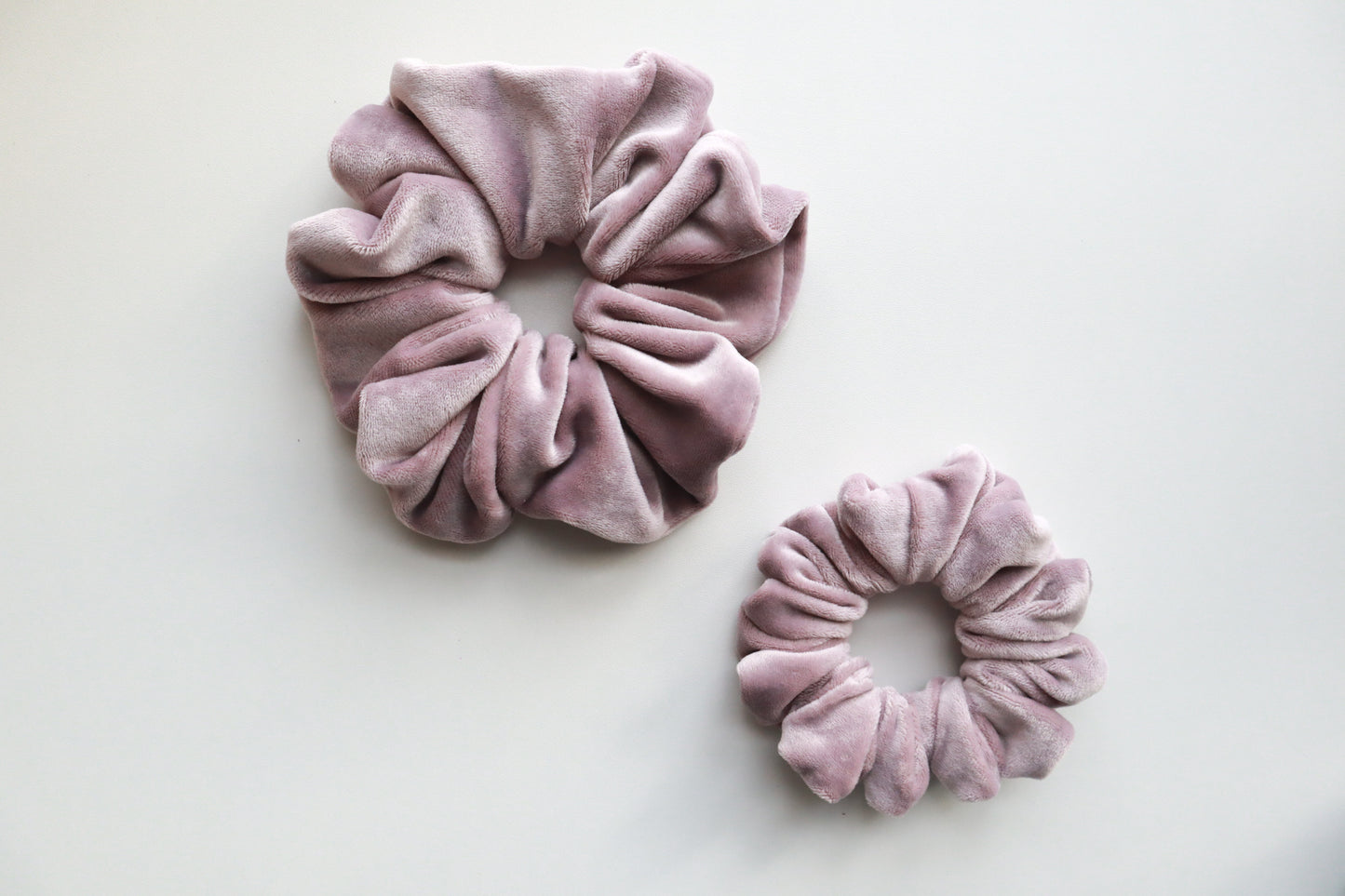 Zara Stretch Velvet Scrunchie in Dusty Lavender – Oversized or Mini 💜✨